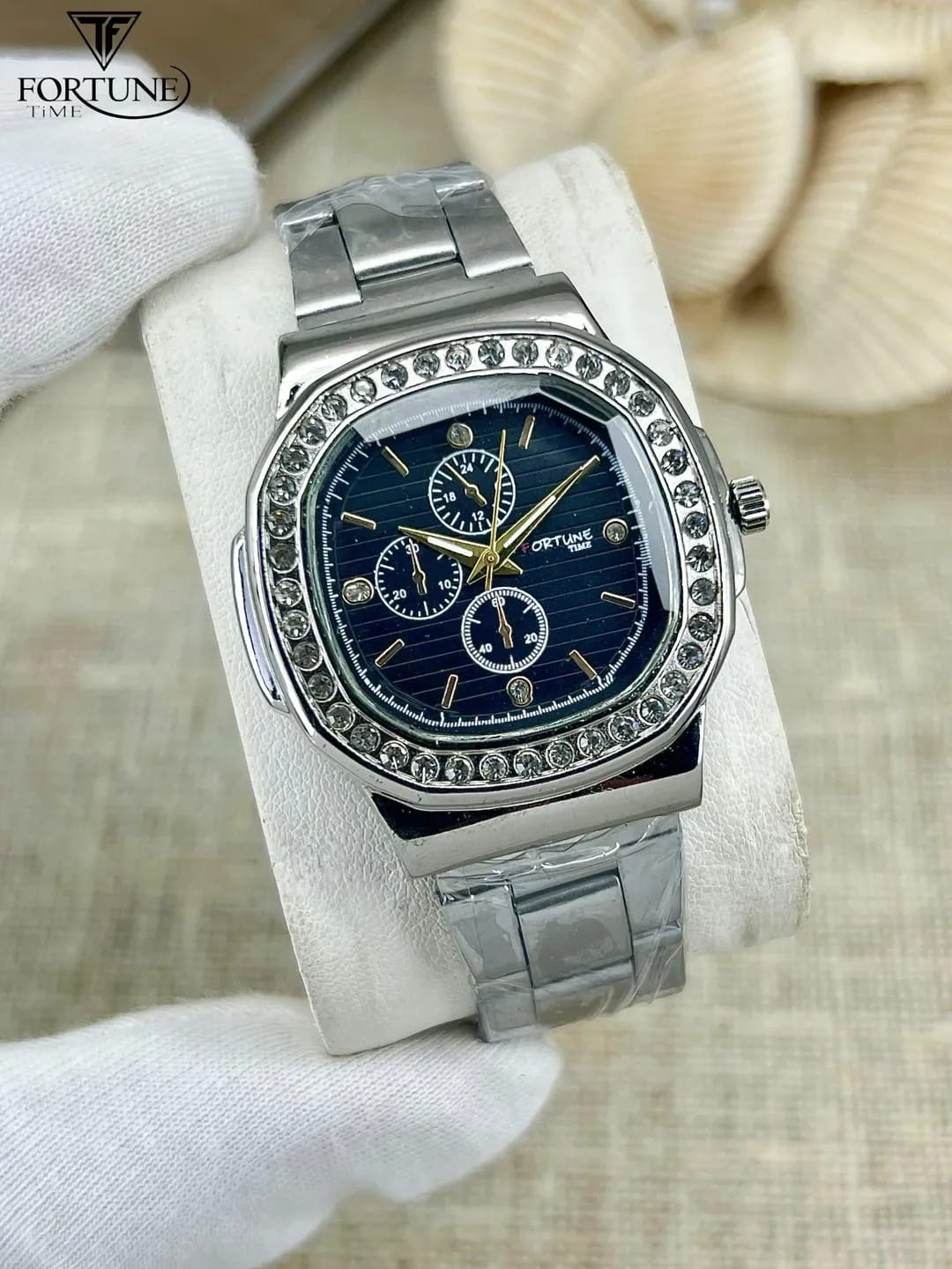 Women's Chic Everyday Design That Upgrades Any Outfit Watch